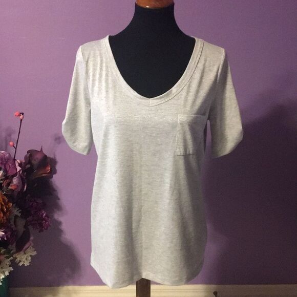 Talbots v neck top with pocket. Size Medium - Picture 1 of 8